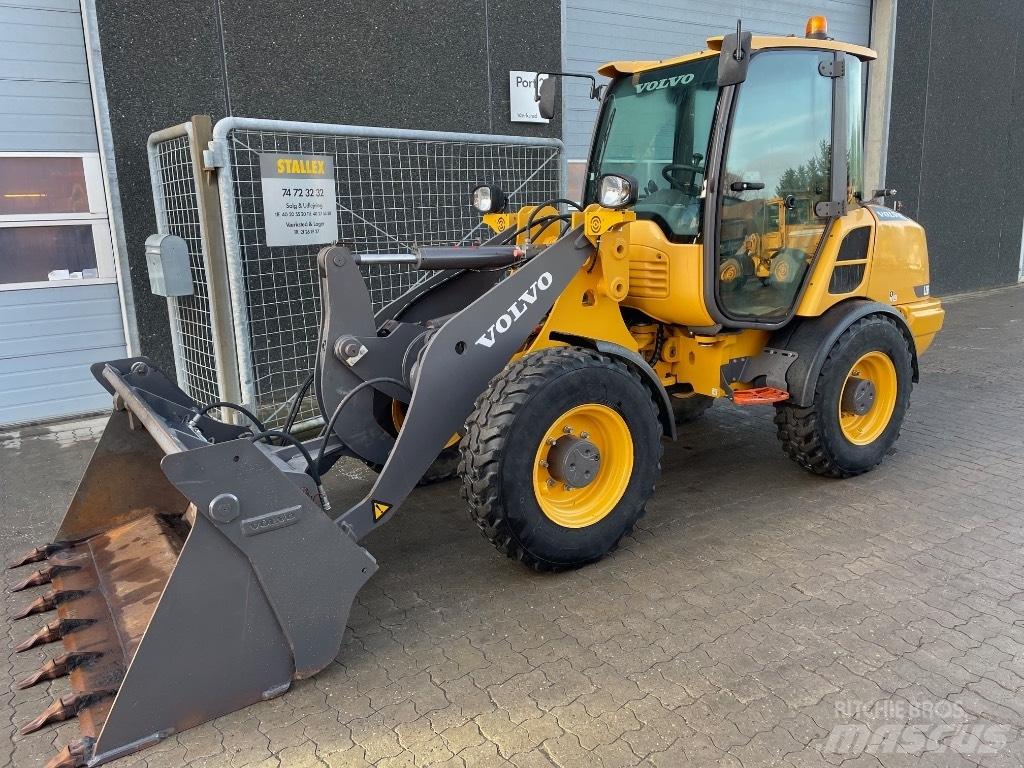 Volvo L28F Minilastere