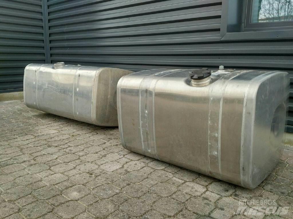 MAN 480 + 375 L Drivstoff og additiv tanker
