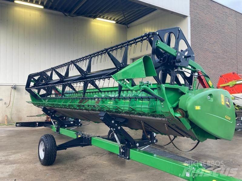 John Deere T 550 i Skurtreskere