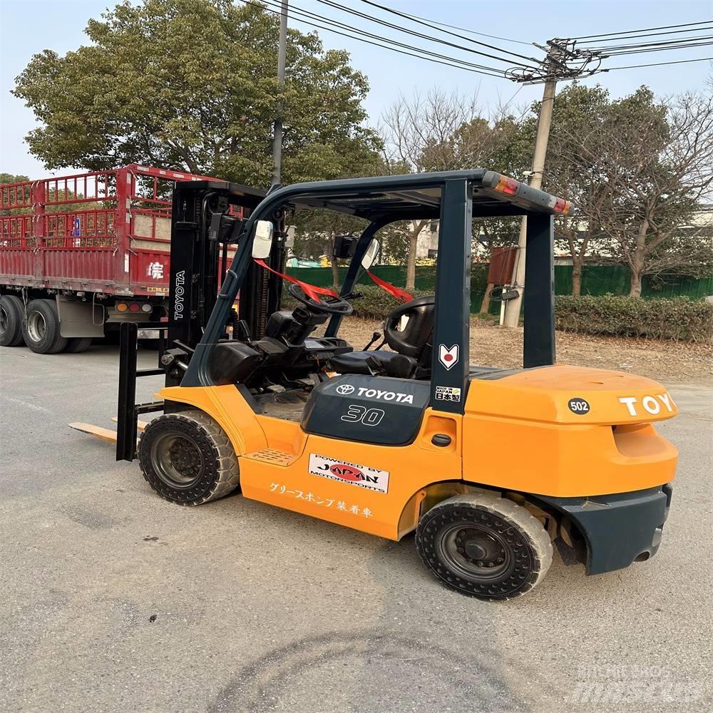 Toyota 62-7 FD N 30 Diesel Trucker