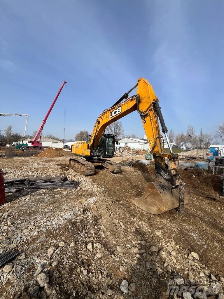 JCB JS 210 Beltegraver