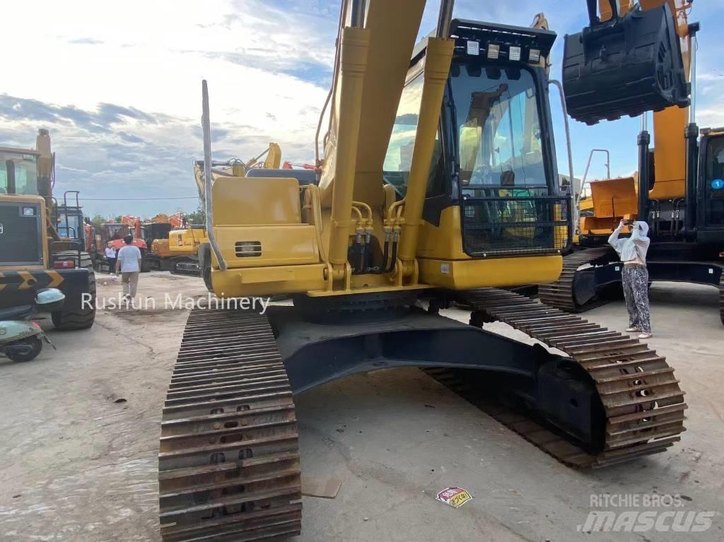 Komatsu PC220-7 Beltegraver