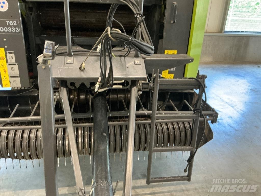 CLAAS Rollant 350 Rundballepresser
