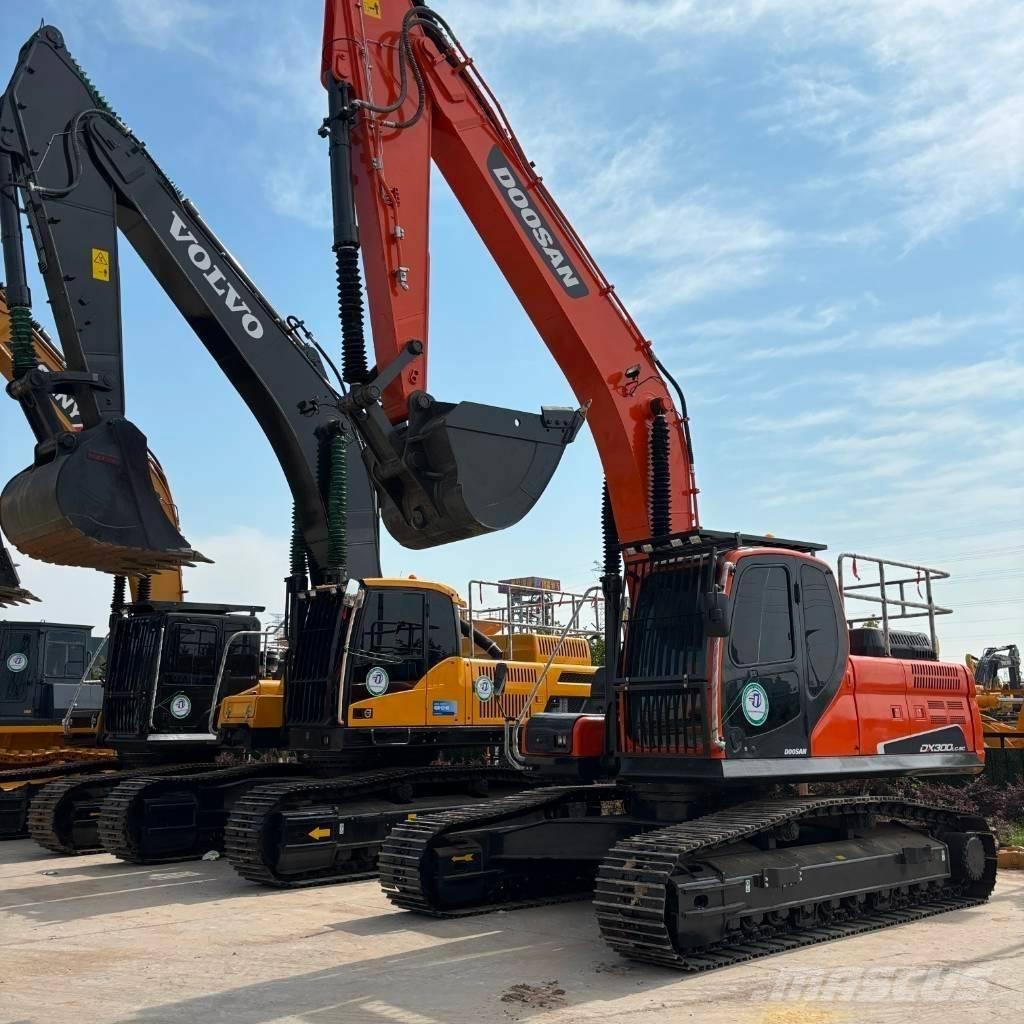 Doosan DX 300LC-9C Beltegraver