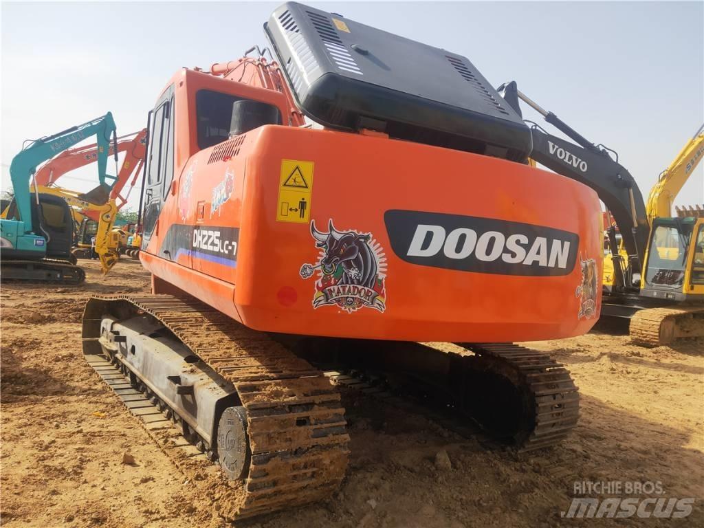Doosan DH 225 LC-7 Beltegraver