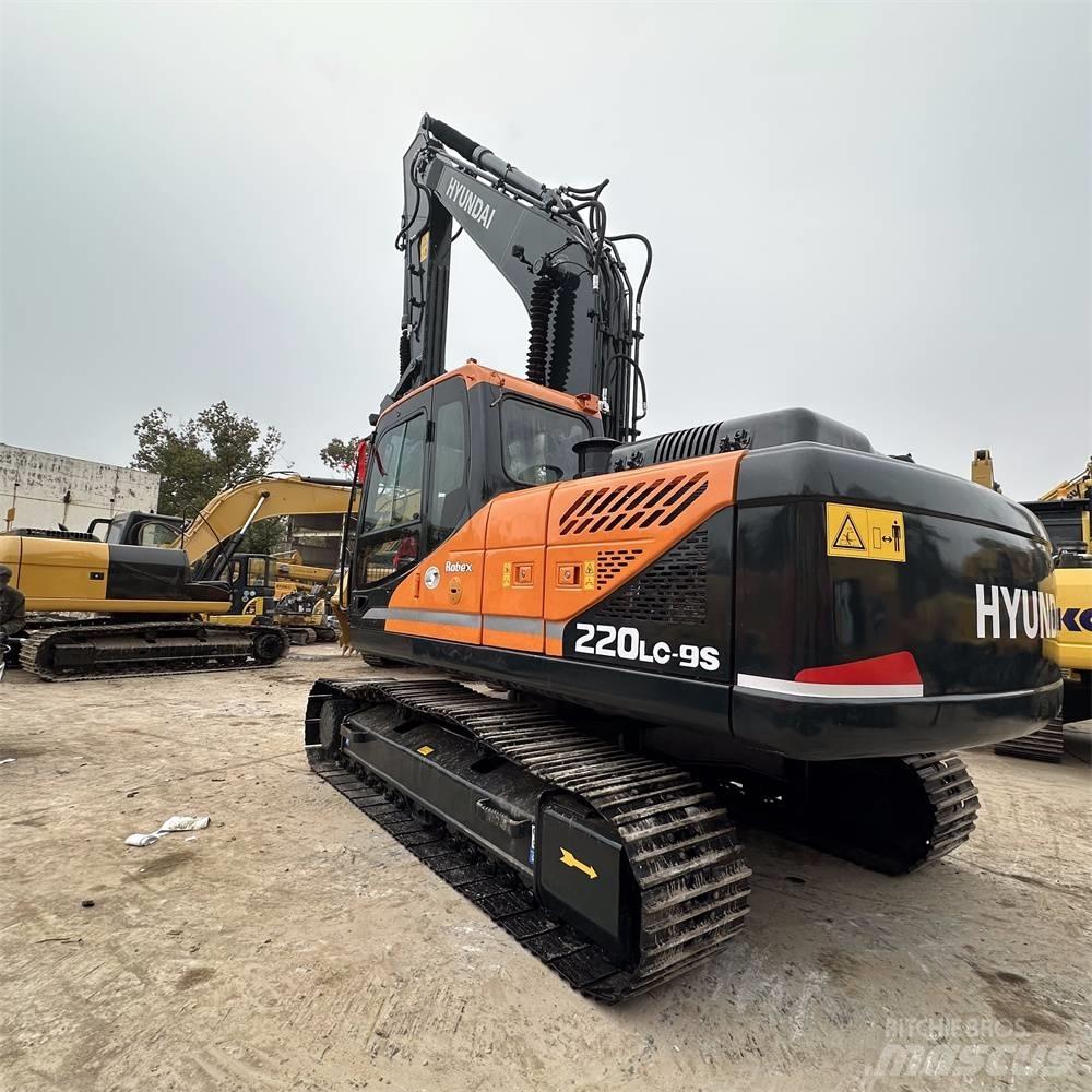 Hyundai R220LC-9S Beltegraver