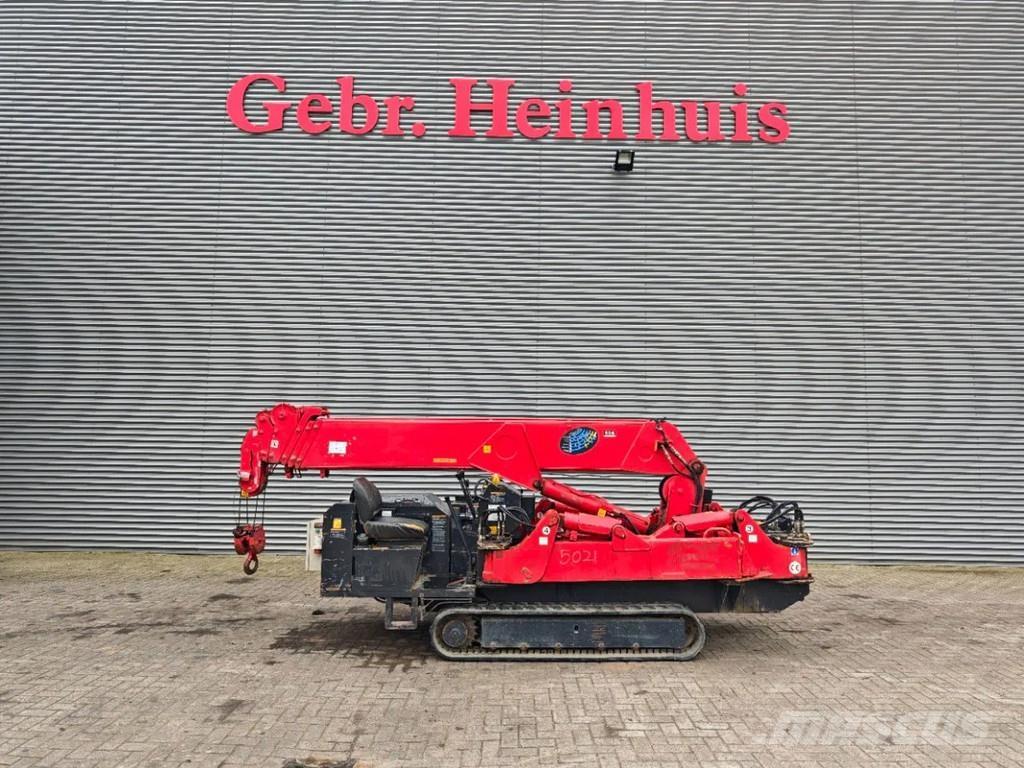 Unic URW 506 CDE Beltegående Kran