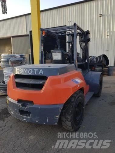 Toyota 8FD70U Diesel Trucker