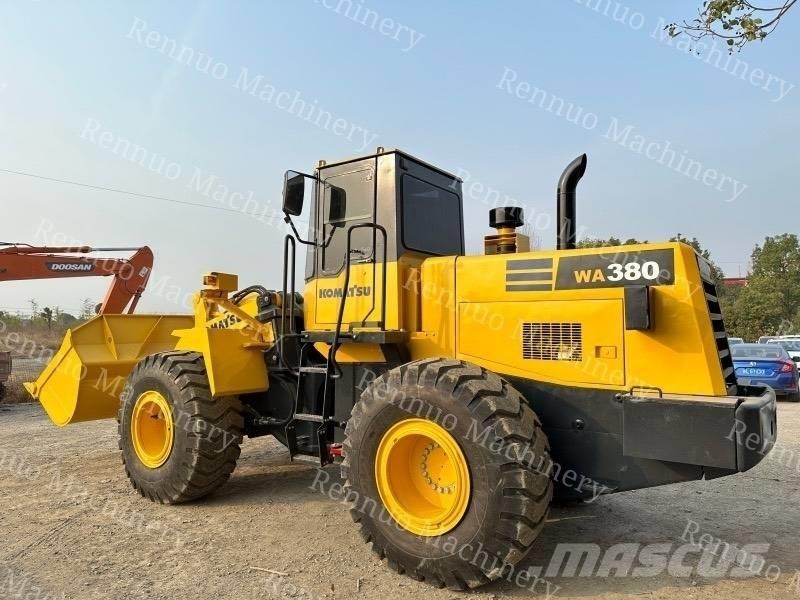 Komatsu WA380 Hjullastere