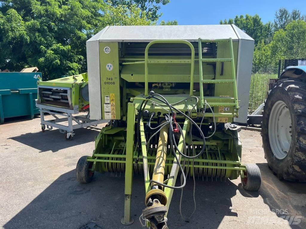 CLAAS Rollant 240 Rundballepresser