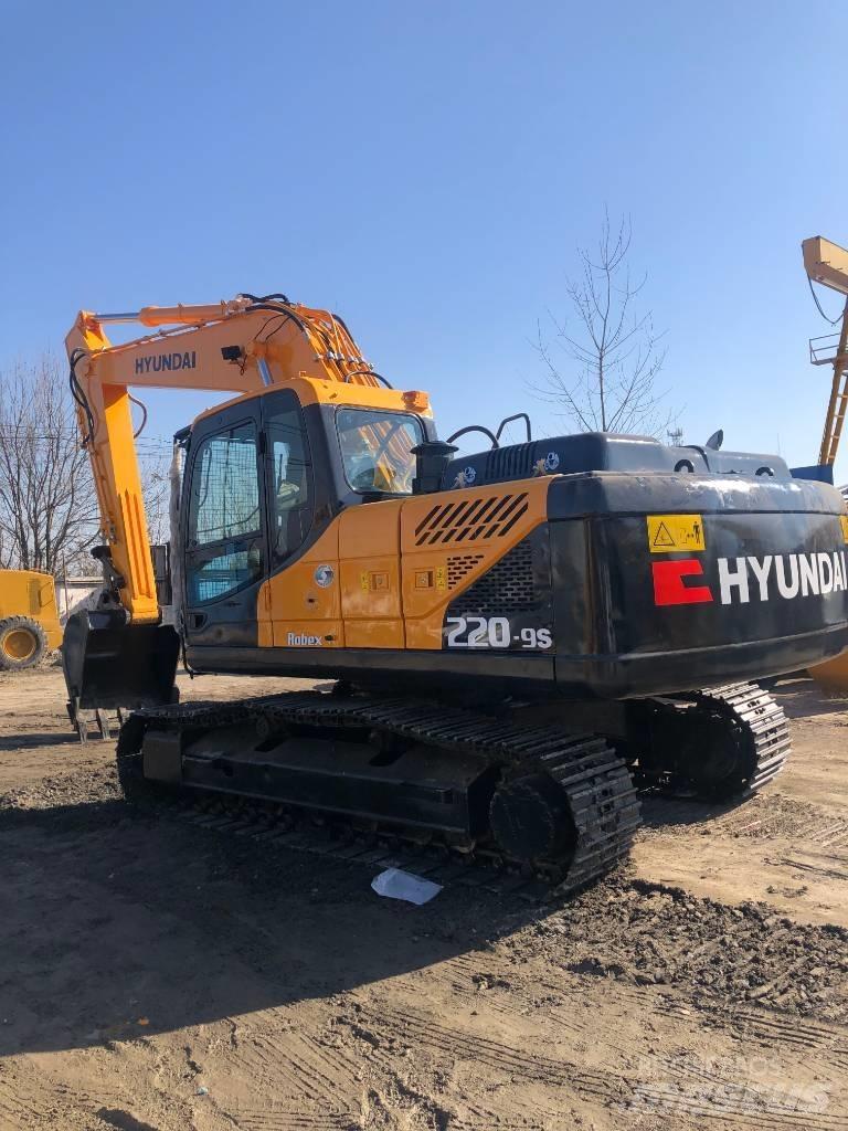Hyundai 220-9s Beltegraver