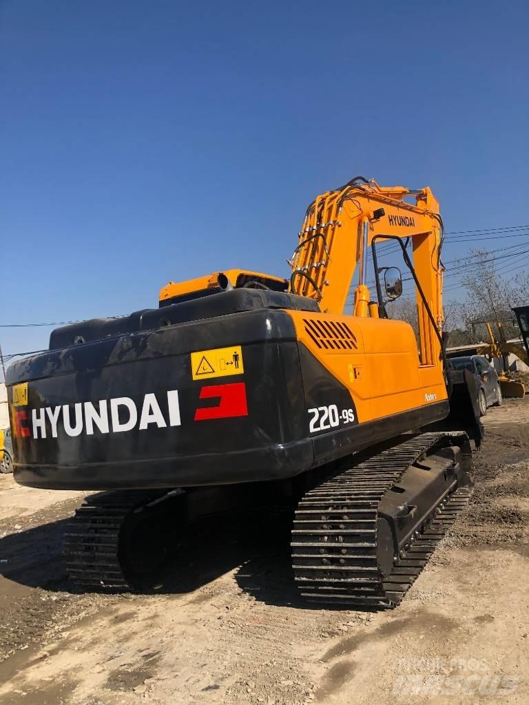 Hyundai 220-9s Beltegraver