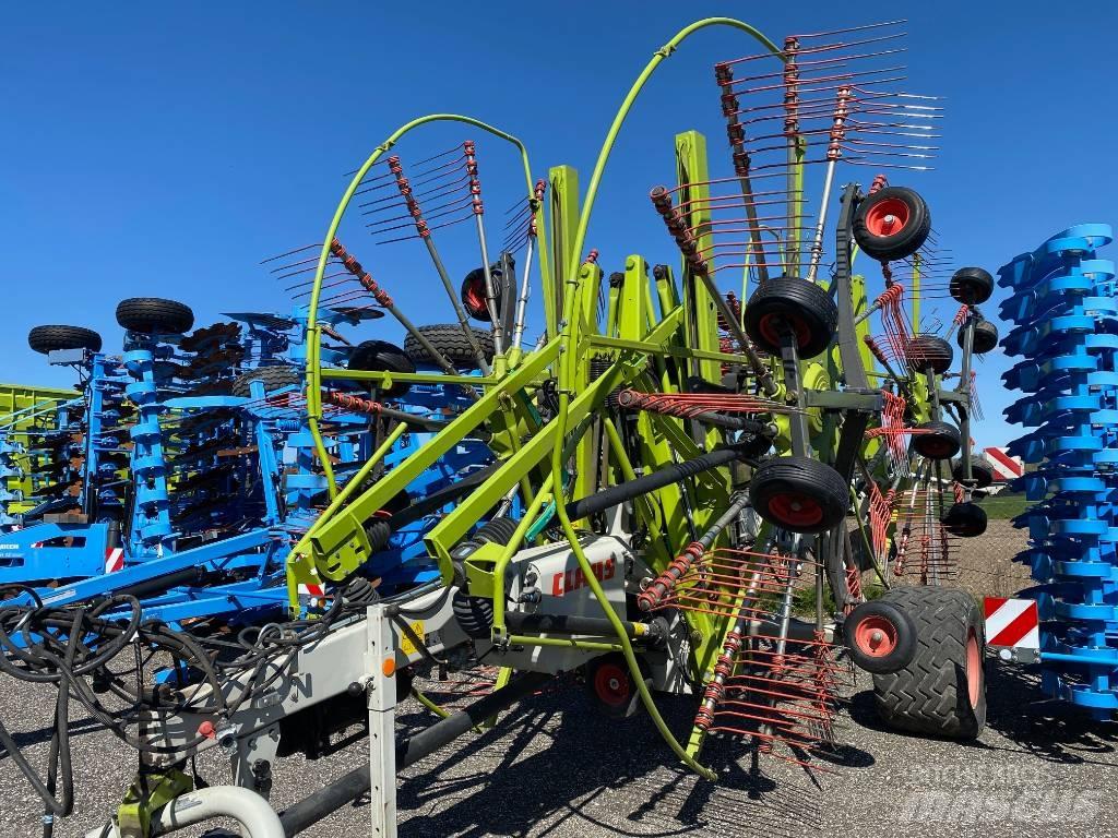 CLAAS Liner 4000 Raker og høyvendere