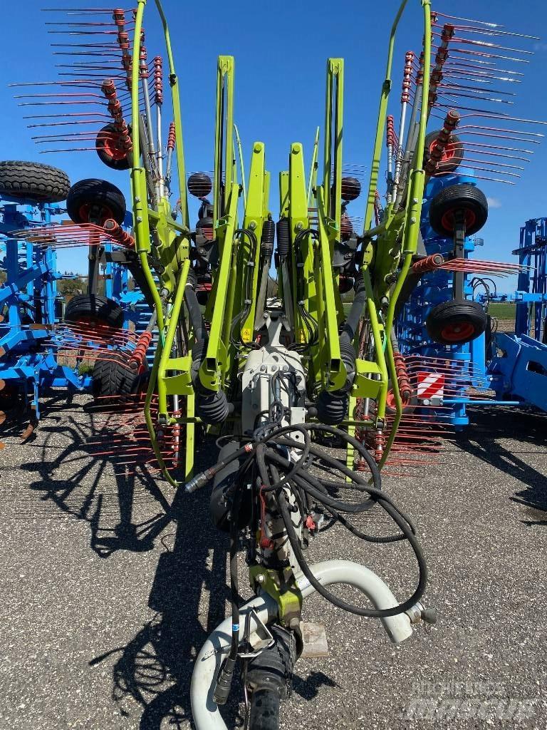 CLAAS Liner 4000 Raker og høyvendere