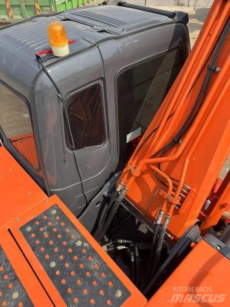 Hitachi ZX 200 Beltegraver