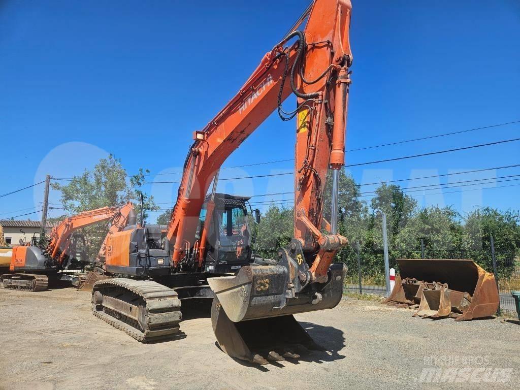 Hitachi ZX 210 LC Beltegraver