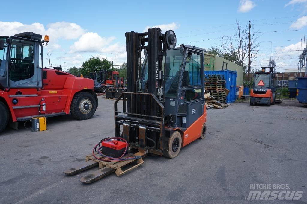 Toyota 8FBMKT25 Elektriske trucker