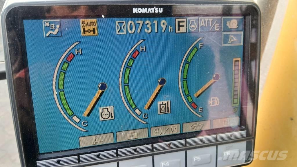Komatsu PW 148-8 Hjulgravere