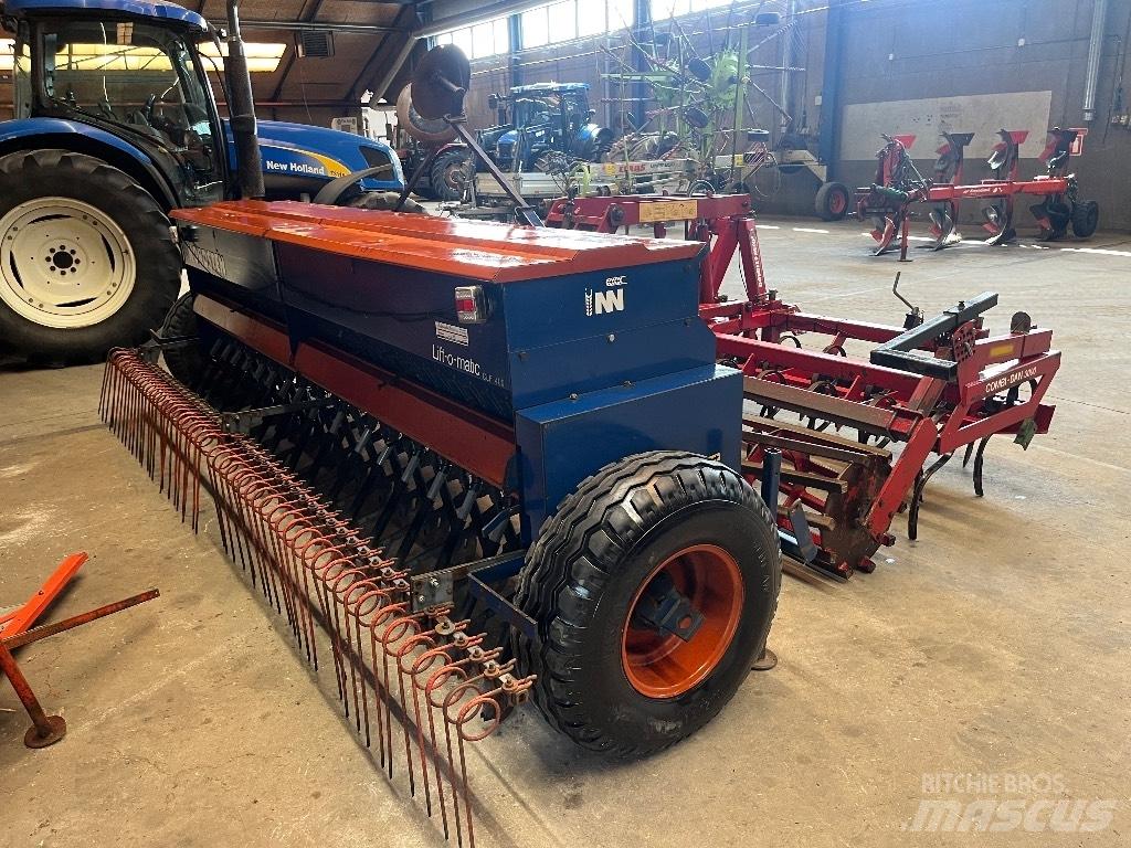 Nordsten CLF 400 Såmaskiner
