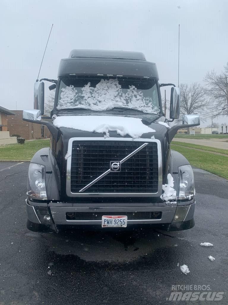 Volvo VNL730 Trekkvogner