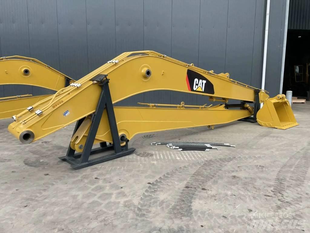 CAT 323F 15m Set Traktorgravere