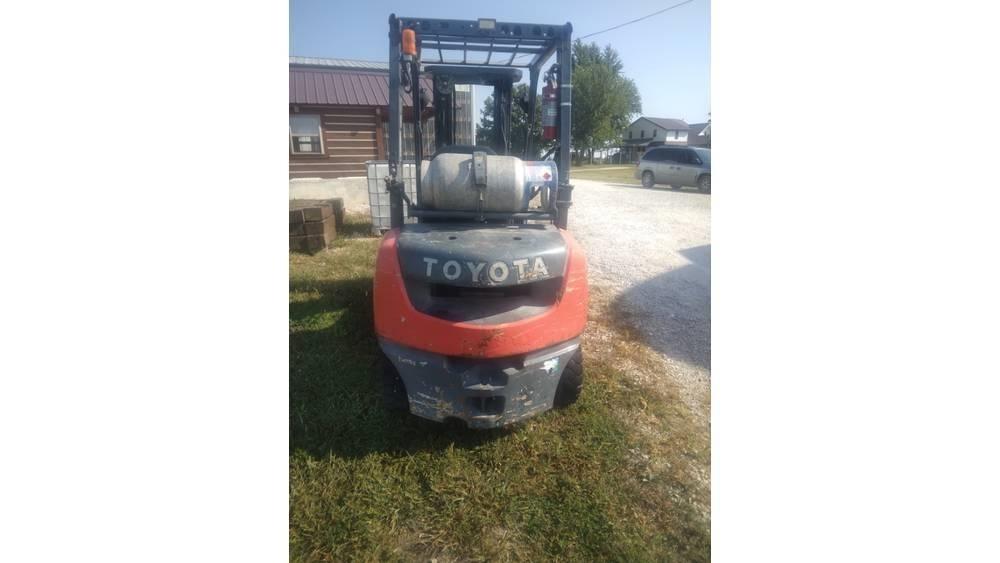 Toyota 8fu25 Gaffeltrucker - Annet