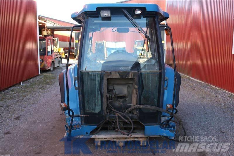 New Holland 8870 Førerhus og Interiør