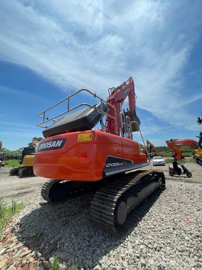 Doosan DX 300 Beltegraver