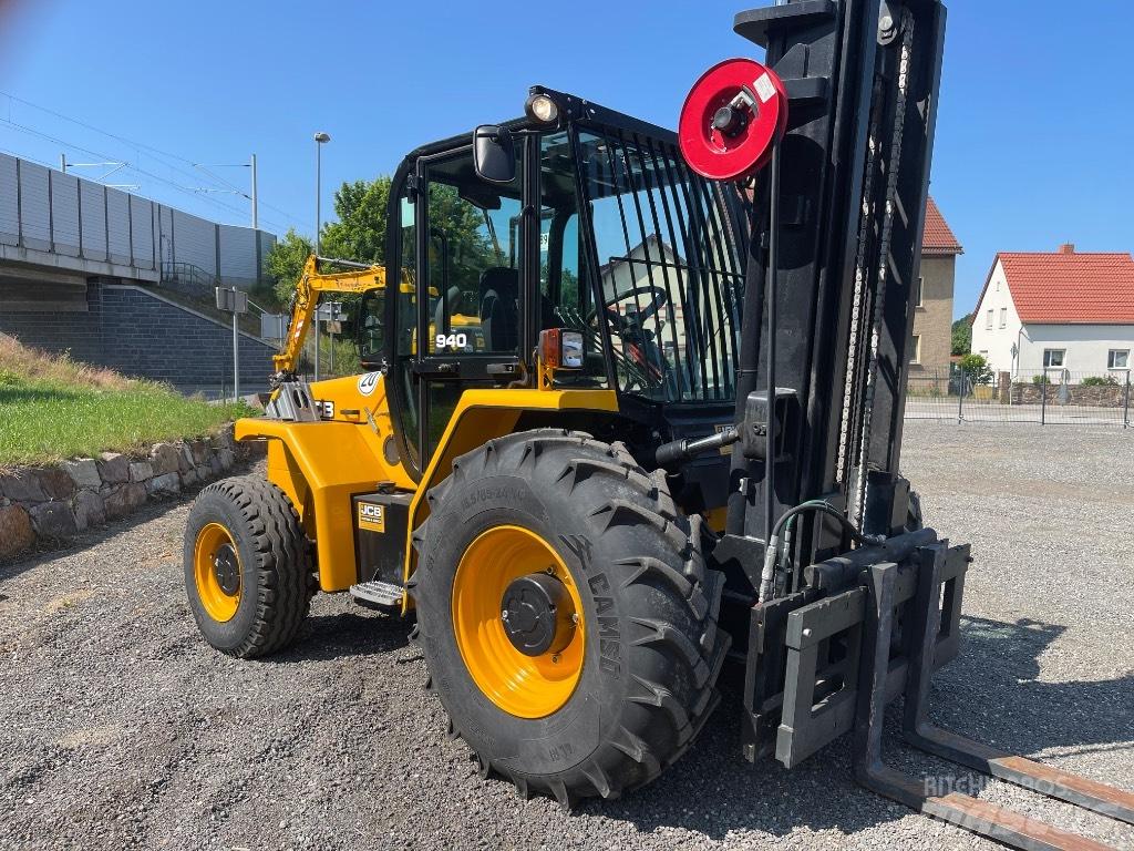 JCB 940-2 T4 Terrenggående gaffeltruck