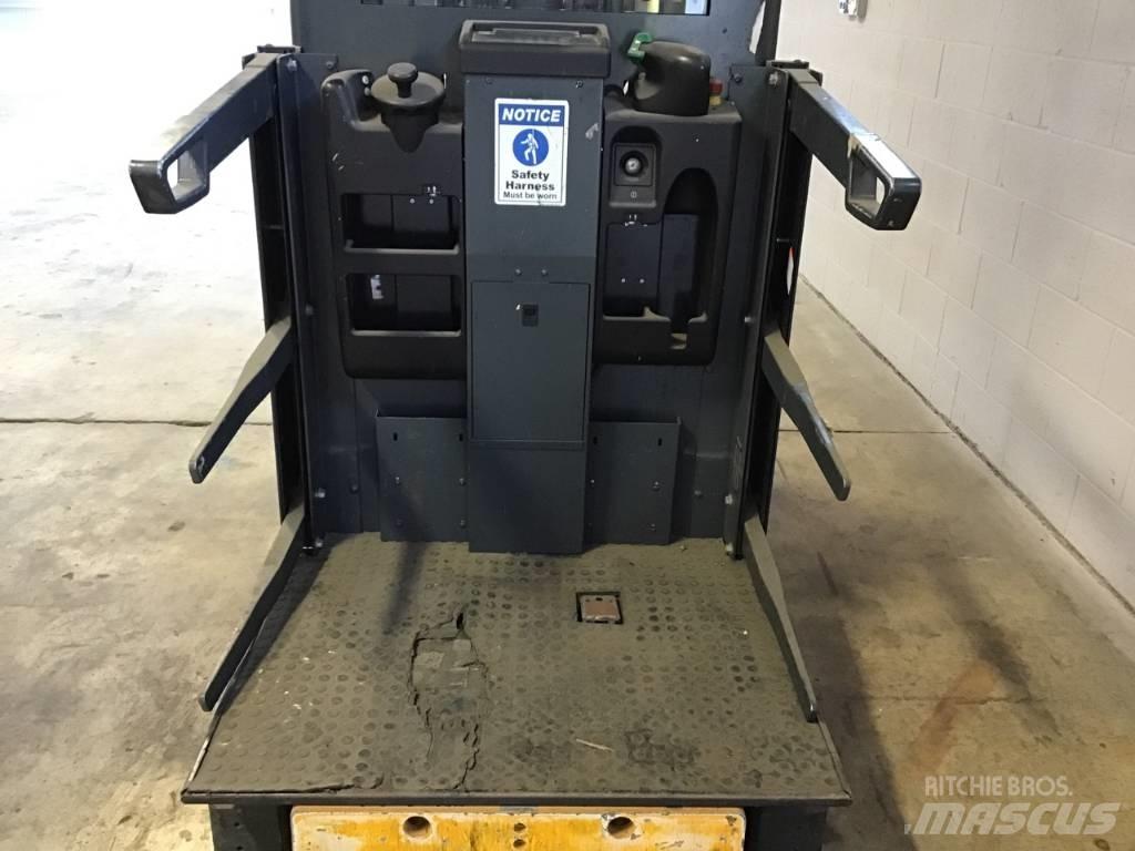 Jungheinrich EKS208 Middelsløftende plukketruck