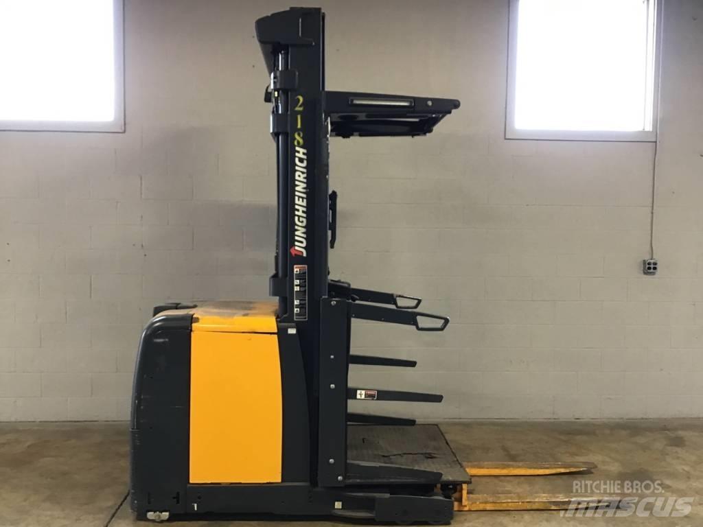 Jungheinrich EKS208 Middelsløftende plukketruck