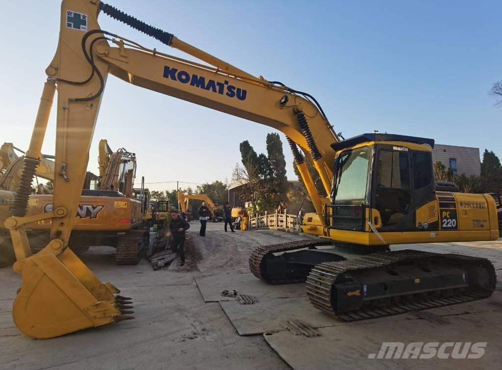 Komatsu PC 220-7 Beltegraver
