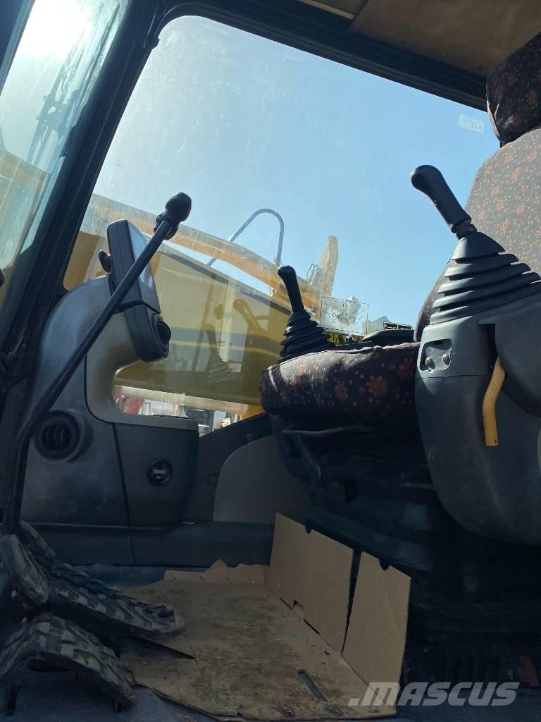 CAT 326D2L Beltegraver