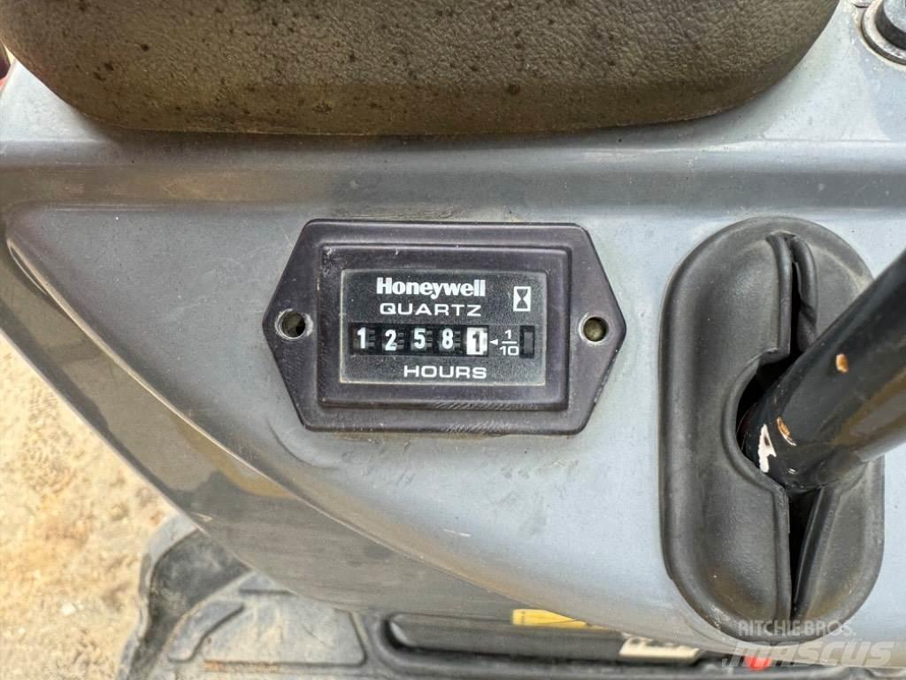 Yanmar SV08 (1C088) Minigravere <7t
