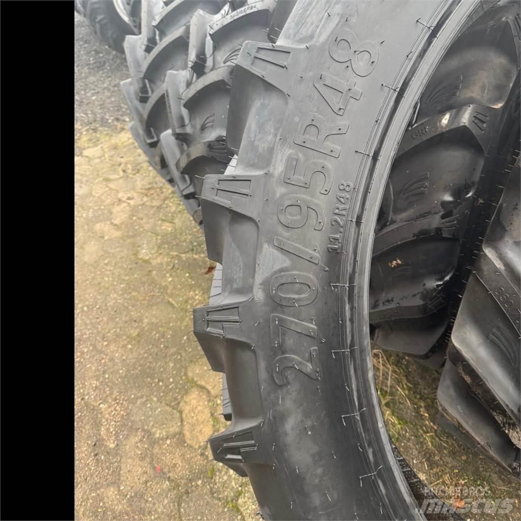 270/95R48 *GRI* Dekk, hjul og felger