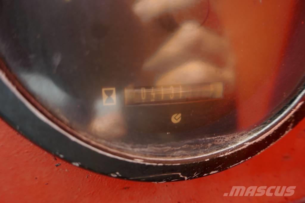 SkyTrak 6042 Teleskoplastere