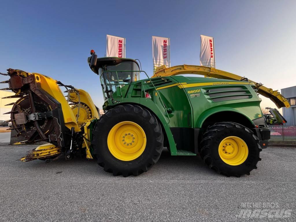 John Deere 8800 Selvdrevne fôrhøstere
