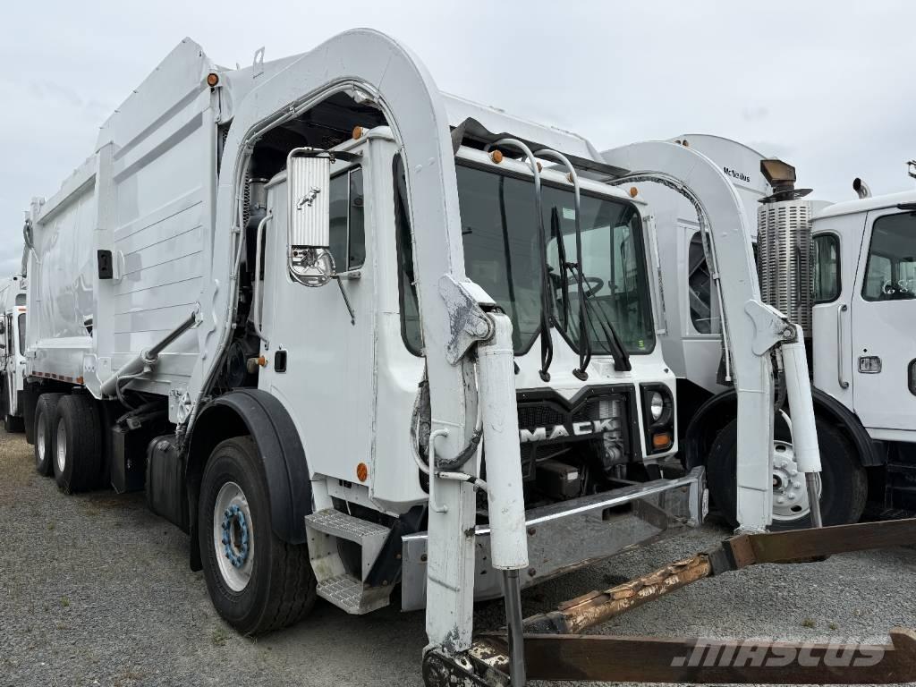 Mack MRU 613 Renovasjonsbil