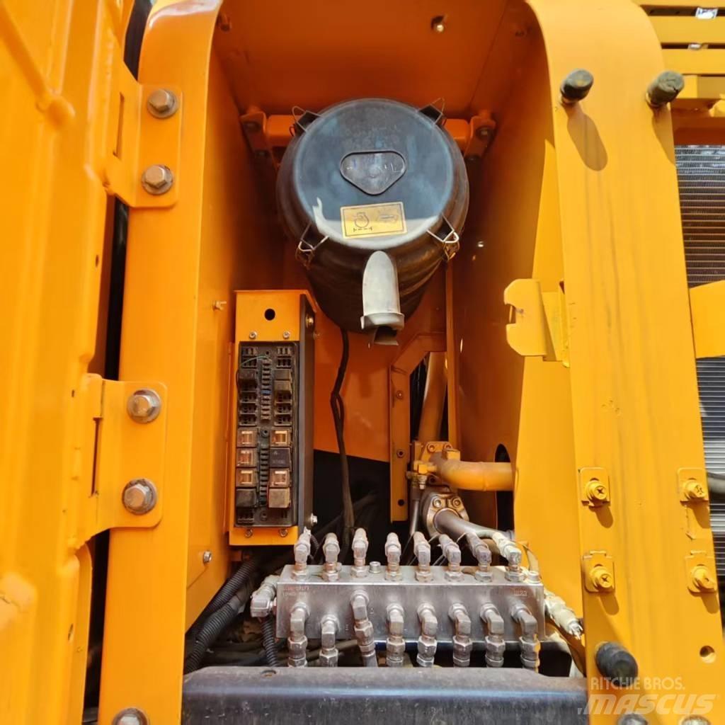 Hyundai Robex 300 LC Beltegraver