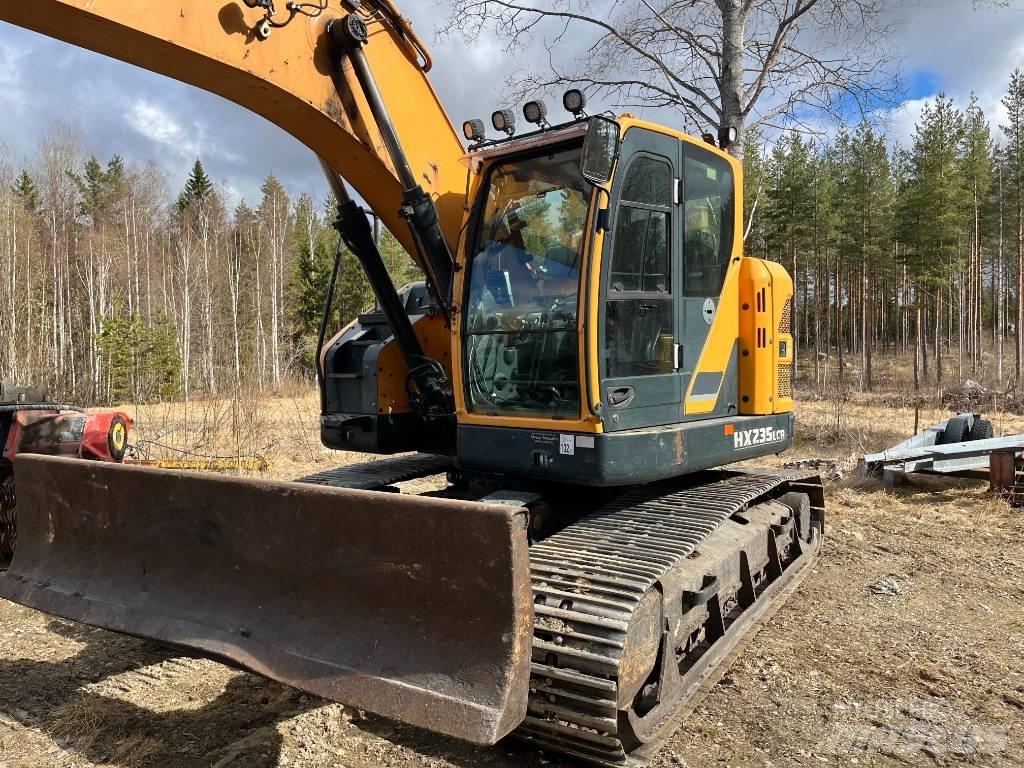 Hyundai HX 235 LCR Beltegraver