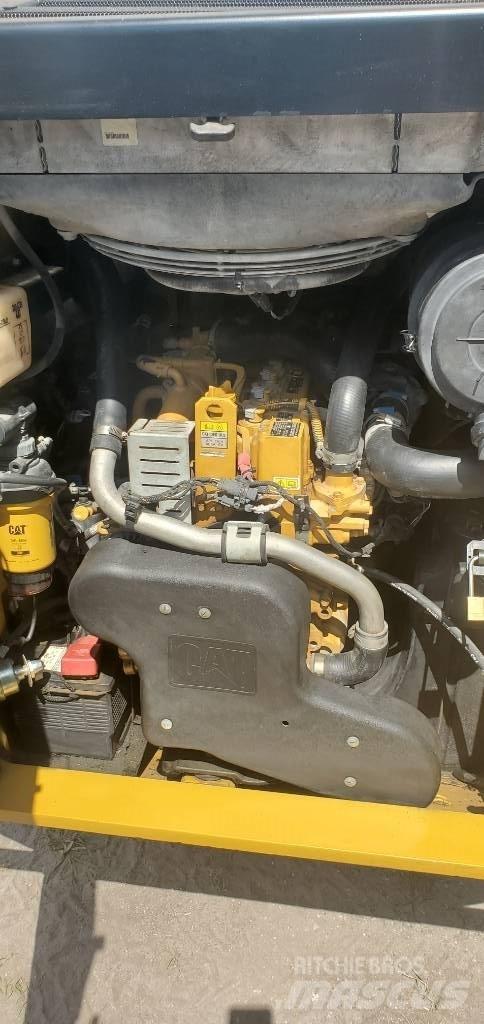 CAT 279 D Kompaktlastere