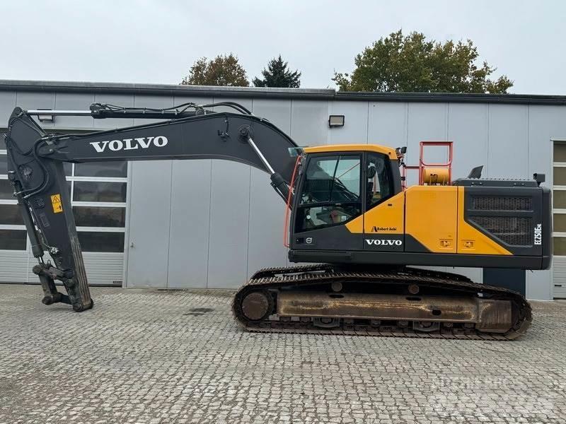 Volvo EC 250 ENL Beltegraver