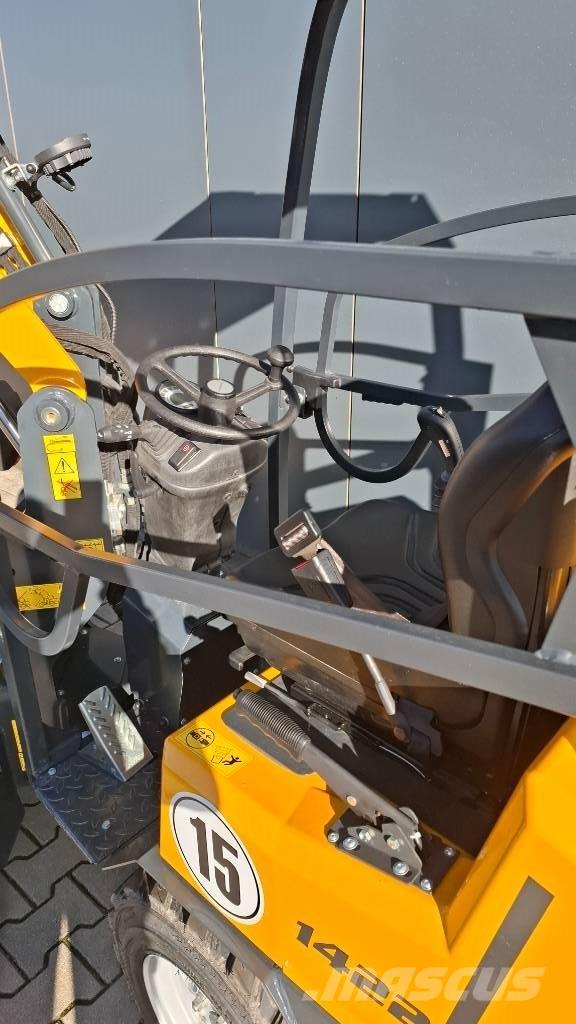 Schäffer 1422 Minilastere