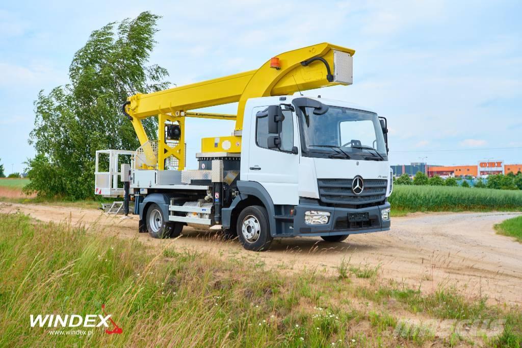 Palfinger P 300 KS Bilmontert lift