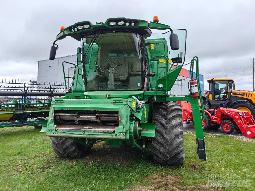 John Deere T 670 i Skurtreskere
