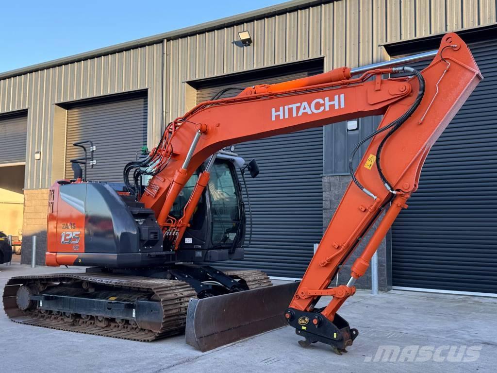 Hitachi ZX 135 US-7 Beltegraver