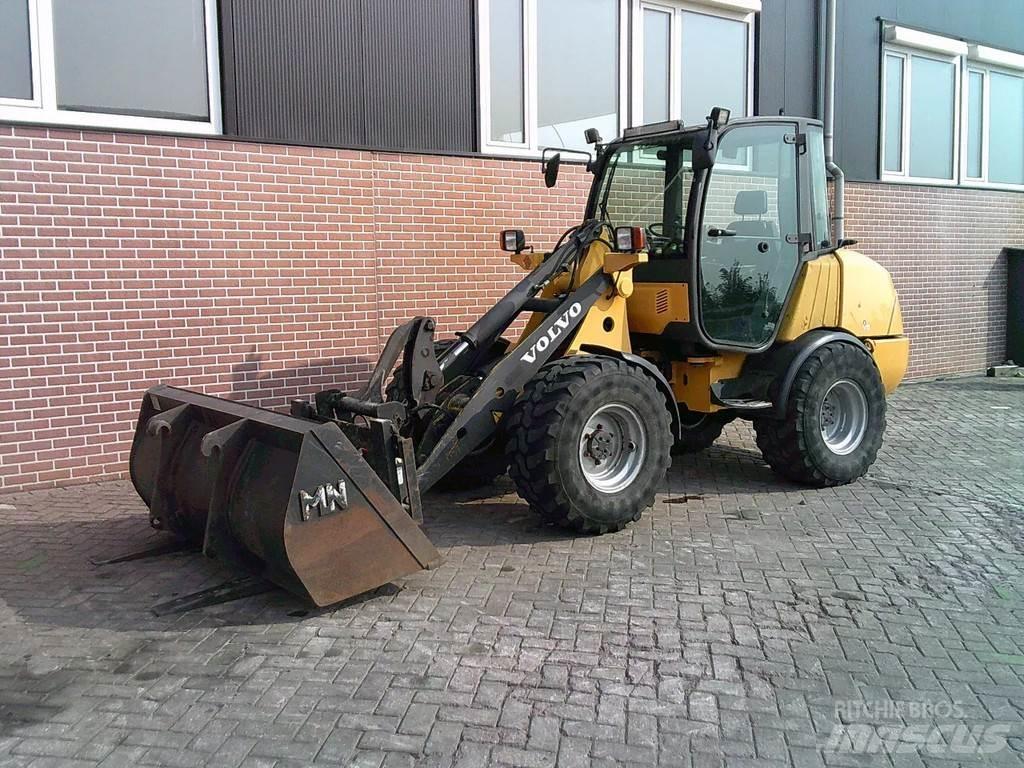 Volvo L25B Hjullastere