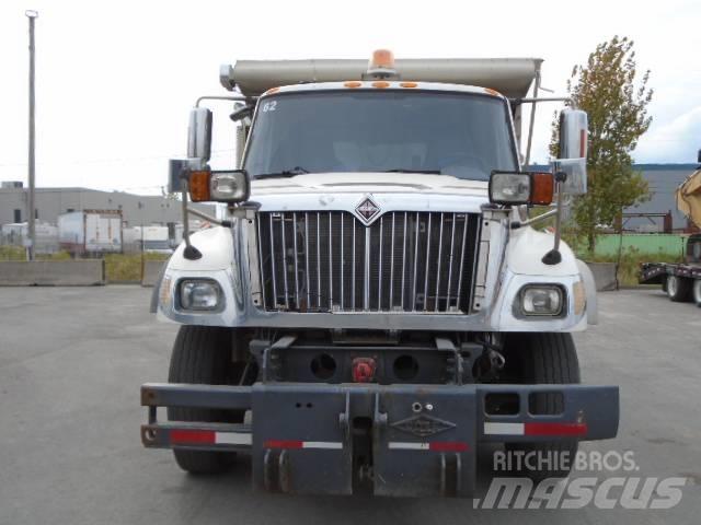 International 7500 Tippbil