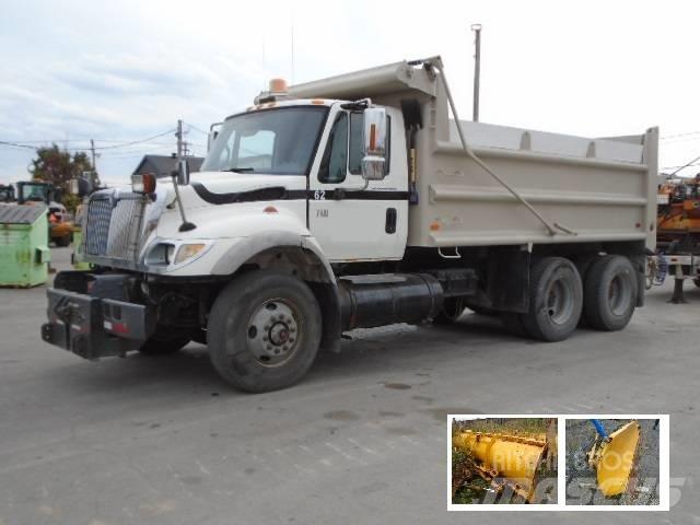 International 7500 Tippbil