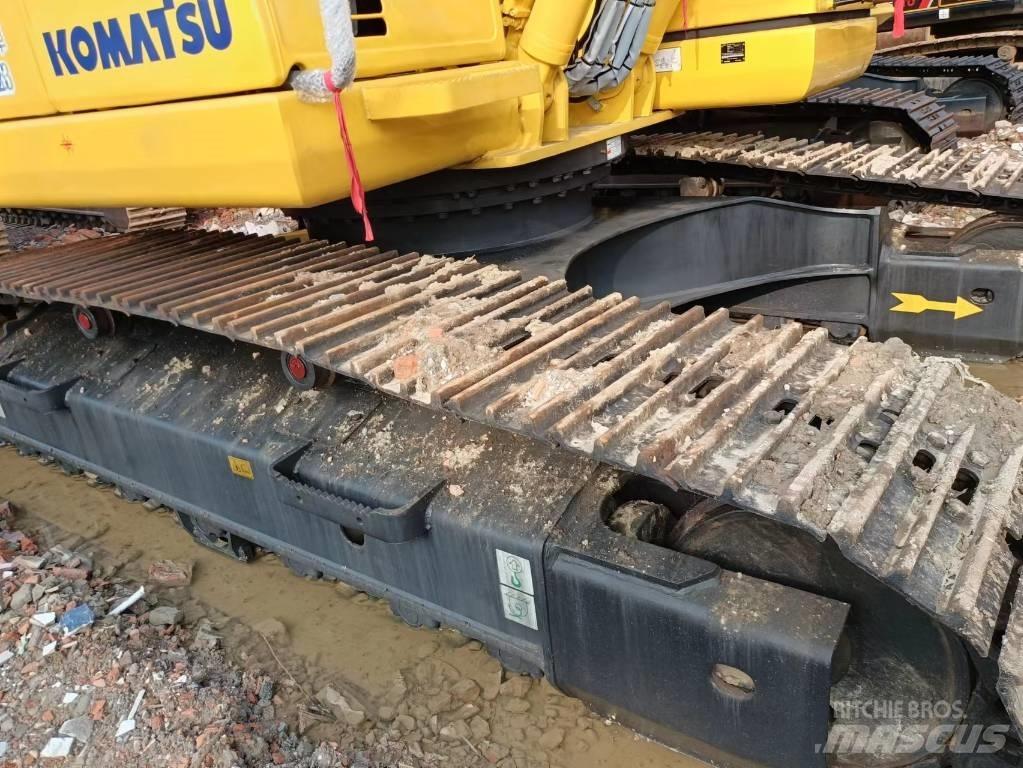 Komatsu PC 200-8 Beltegraver
